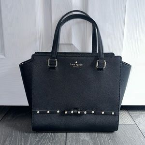 Kate Spade tote with adjustable cross body strap *wallet sold separately